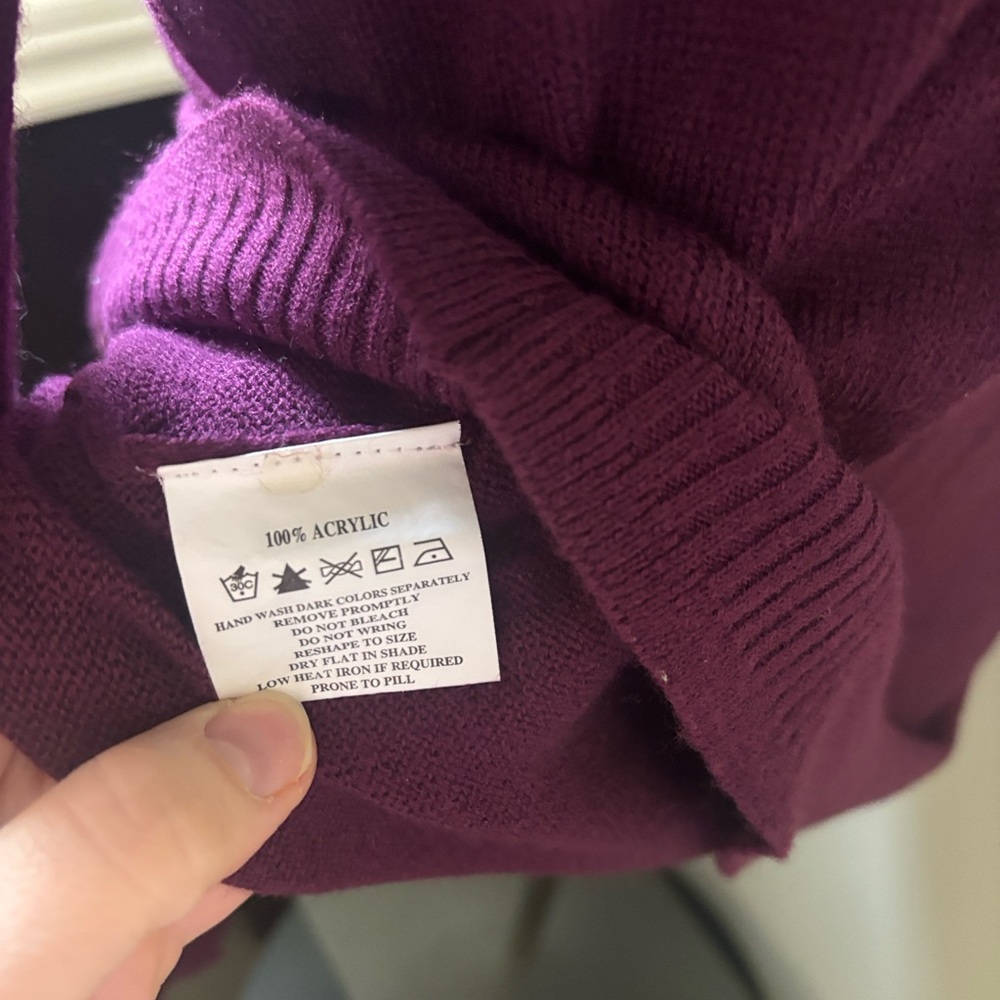AVAASA button down cardigan - Picture 5 of 6